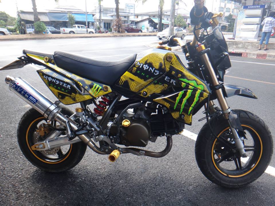 Vài hình ảnh Kawasaki KSR phiên bản Monster