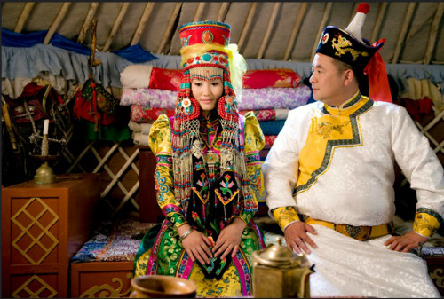 Phong tục lạ lẫm trong lễ cưới của người Mông Cổ