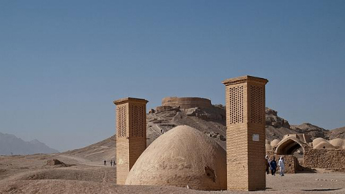 Khám phá bí ẩn về ‘ngọn tháp của sự im lặng’ ở Iran